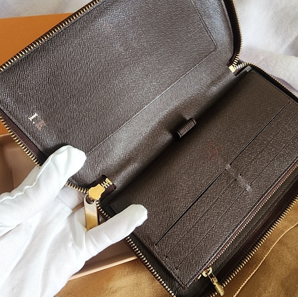 Authentic Louis Vuitton Damier ebene long zippy wallet - Picture 9 of 12